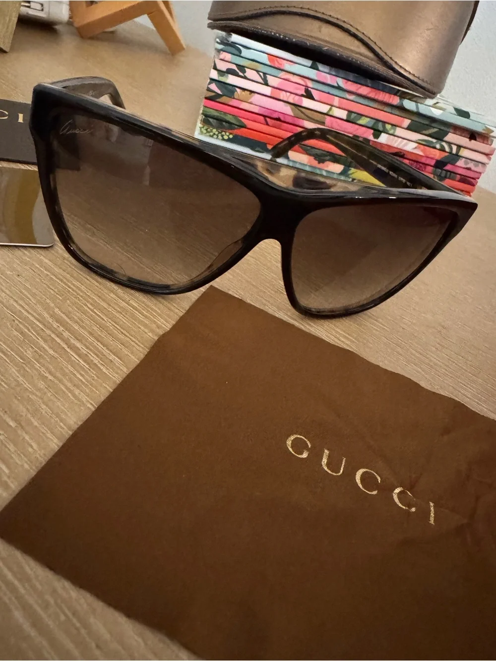 Gucci Men’s Tortoiseshell Frame Sunglasses with Brown Gradient Lenses